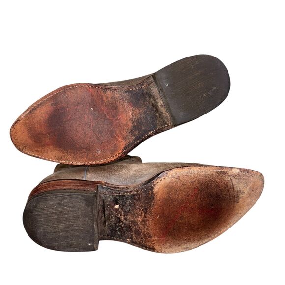 Frye Billy Short Pull On Distressed Grey Leather Bootie Boots Size 7.5 - Picture 4 of 6